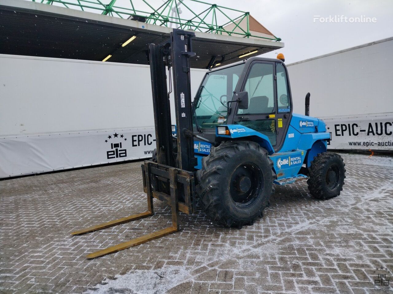 Chariot élévateur 16 tonnes Diesel - Collé Rental & Sales